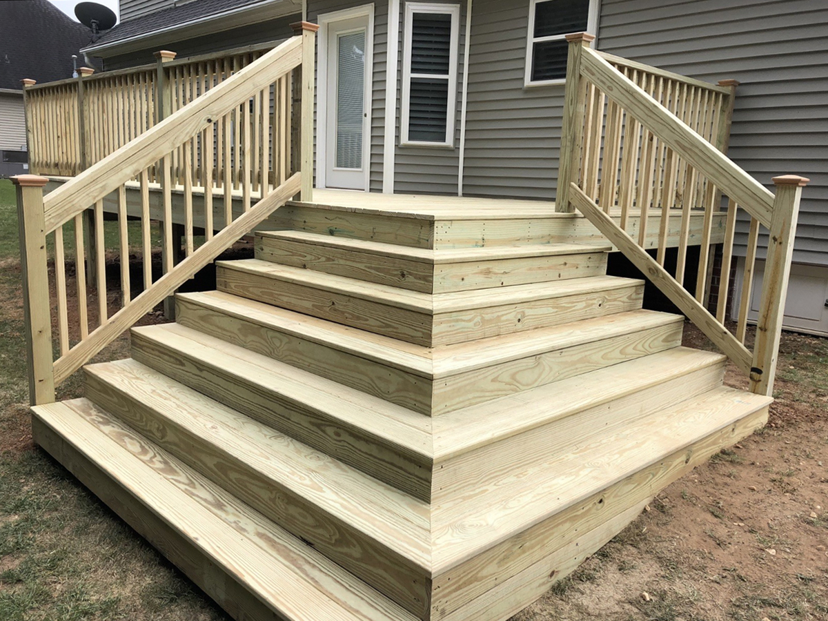 Photo of a wood deck from a Nashville fence company