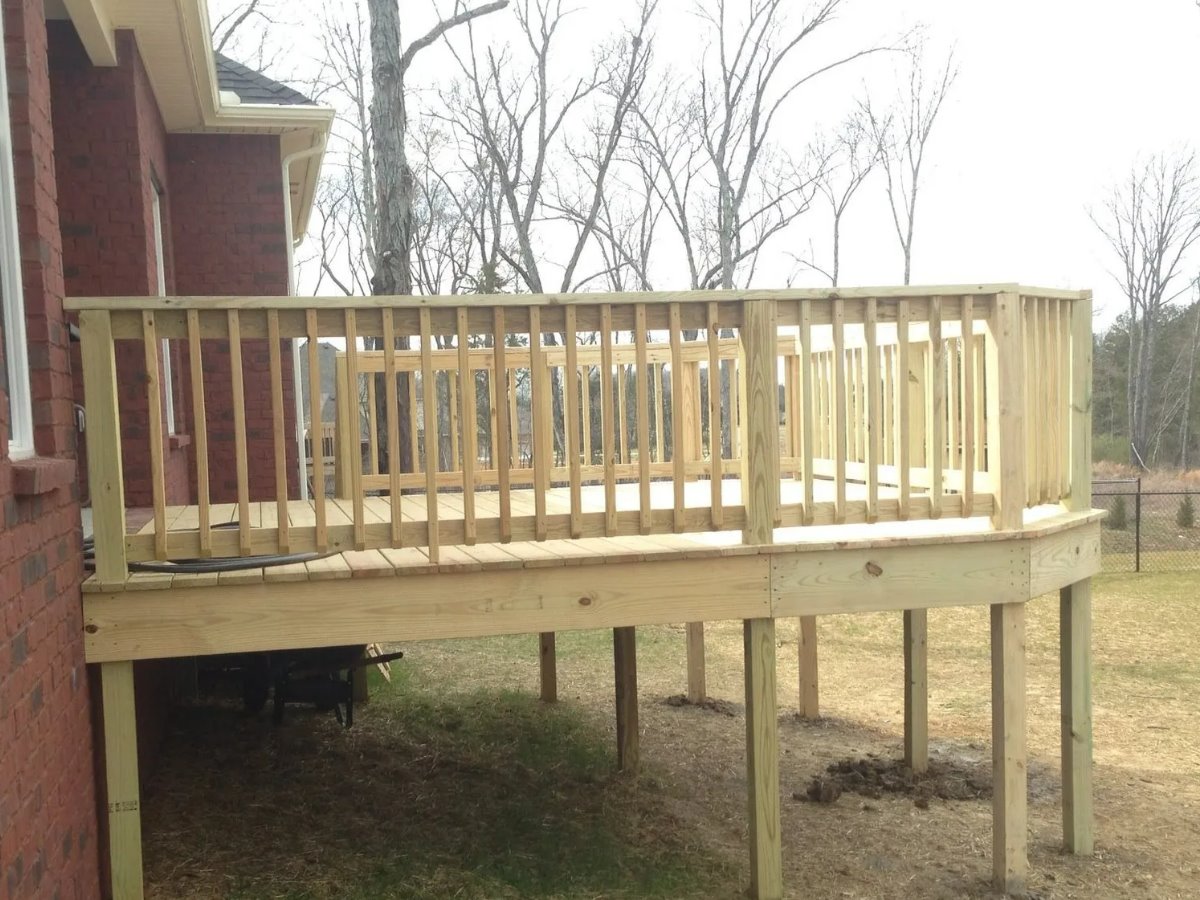 Middle TN wood deck company