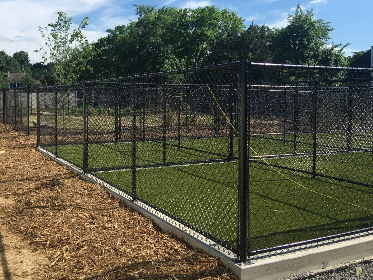 Brentwood Tennessee commercial fencing company